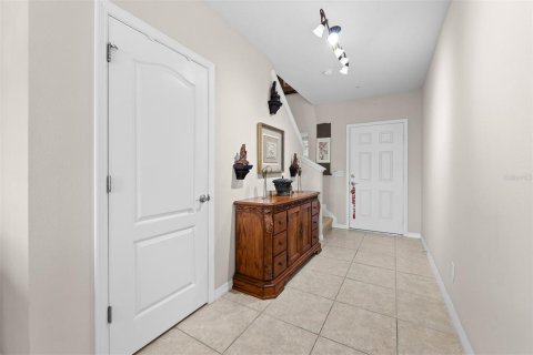 Townhouse in Ocoee, Florida 3 bedrooms, 161.46 sq.m. № 2143067 - photo 9