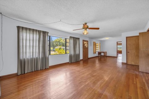 House in Orlando, Florida 3 bedrooms, 158.96 sq.m. № 1637186 - photo 3