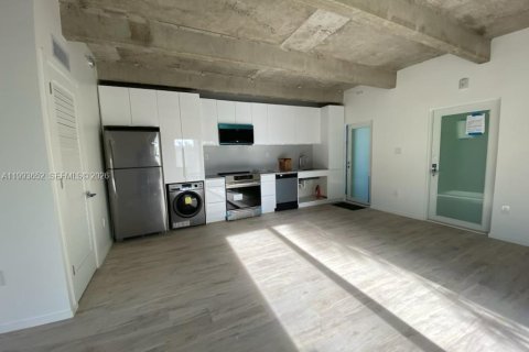 Condo à Miami Beach, Floride, 1 chambre  № 2055332