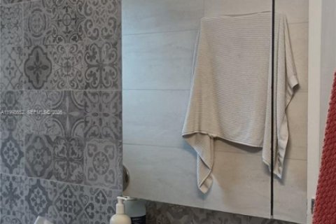 Copropriété à louer à Miami Beach, Floride: 1 chambre, 55.74 m2 № 2055332 - photo 6