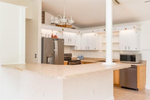 Casa en venta en New Port Richey, Florida, 3 dormitorios, 138.24 m2 № 2385913 - foto 6