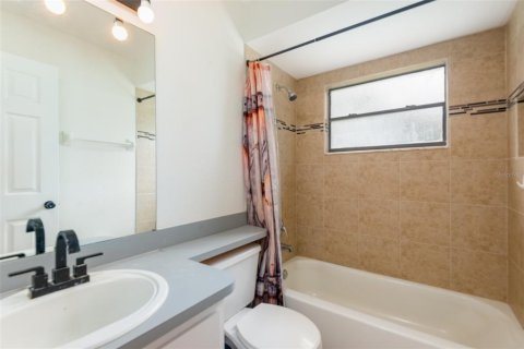 Casa en venta en New Port Richey, Florida, 3 dormitorios, 138.24 m2 № 2385913 - foto 16