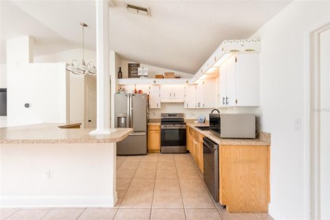 Casa en venta en New Port Richey, Florida, 3 dormitorios, 138.24 m2 № 2385913 - foto 11