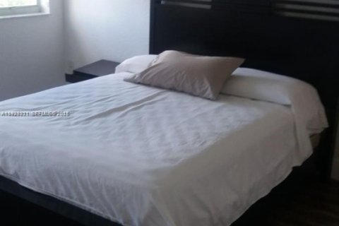 Villa ou maison à louer à Doral, Floride: 4 chambres, 283.63 m2 № 1976845 - photo 22