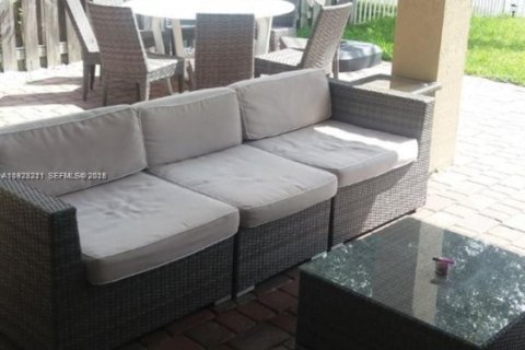 Villa ou maison à louer à Doral, Floride: 4 chambres, 283.63 m2 № 1976845 - photo 26