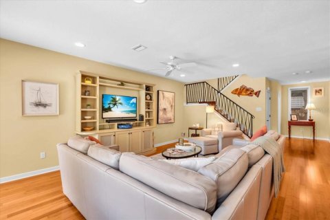 Townhouse in Sarasota, Florida 3 bedrooms, 177.63 sq.m. № 2099465 - photo 4