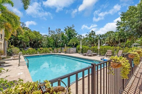 Townhouse in Sarasota, Florida 3 bedrooms, 177.63 sq.m. № 2099465 - photo 2
