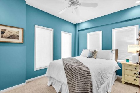 Townhouse in Sarasota, Florida 3 bedrooms, 177.63 sq.m. № 2099465 - photo 28