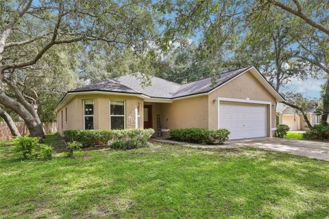 House in Winter Springs, Florida 3 bedrooms, 178.28 sq.m. № 2216310 - photo 5
