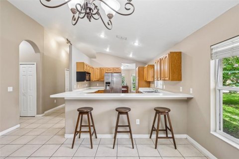 House in Winter Springs, Florida 3 bedrooms, 178.28 sq.m. № 2216310 - photo 3