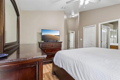 House in Winter Springs, Florida 3 bedrooms, 178.28 sq.m. № 2216310 - photo 18