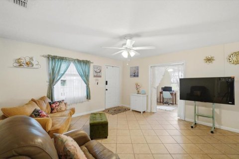 Casa en venta en Winter Haven, Florida, 3 dormitorios, 122.91 m2 № 2230576 - foto 12