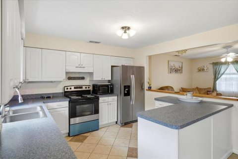 Casa en venta en Winter Haven, Florida, 3 dormitorios, 122.91 m2 № 2230576 - foto 15