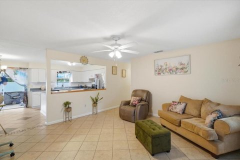 Casa en venta en Winter Haven, Florida, 3 dormitorios, 122.91 m2 № 2230576 - foto 11