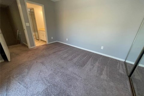 Townhouse in Leesburg, Florida 2 bedrooms, 119.66 sq.m. № 1579276 - photo 18
