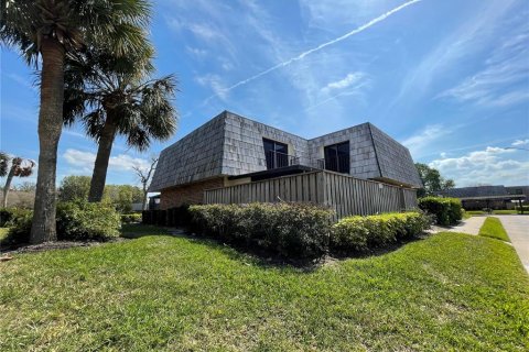 Townhouse in Leesburg, Florida 2 bedrooms, 119.66 sq.m. № 1579276 - photo 28