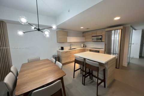 Copropriété à louer à North Miami Beach, Floride: 2 chambres, 104.24 m2 № 1964534 - photo 2