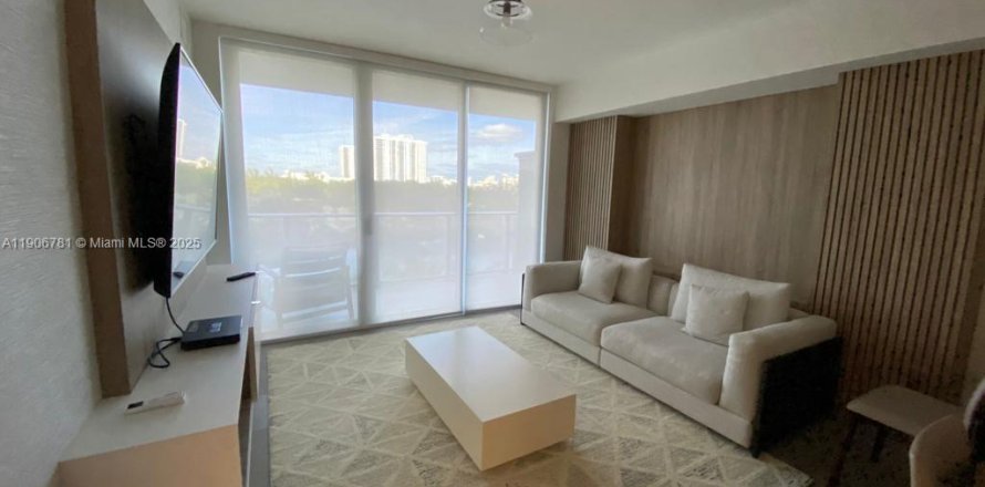 Condo à North Miami Beach, Floride, 2 chambres № 1964534