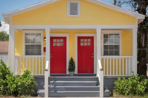 Immobilier commercial à Tampa, Floride 2 chambres, 102.19 m2 № 2427030