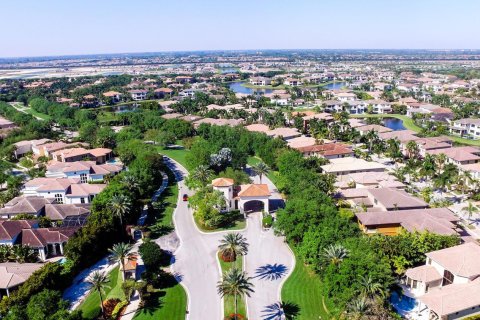 House in Boca Raton, Florida 4 bedrooms, 292.83 sq.m. № 1142383 - photo 1