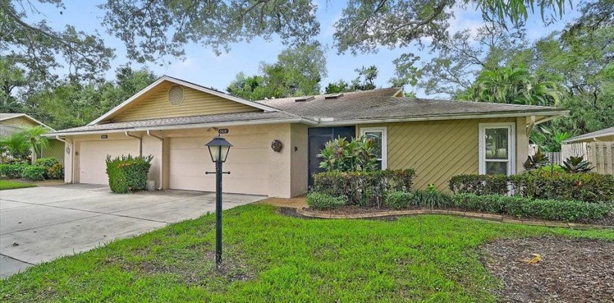 Villa ou maison à Sarasota, Floride 3 chambres, 168.34 m2 № 2399148