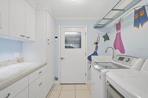 Villa ou maison à vendre à Sarasota, Floride: 3 chambres, 168.34 m2 № 2399148 - photo 17