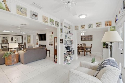 Villa ou maison à vendre à Sarasota, Floride: 3 chambres, 168.34 m2 № 2399148 - photo 30