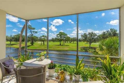 Condo in Sarasota, Florida, 1 bedroom  № 1794953 - photo 19