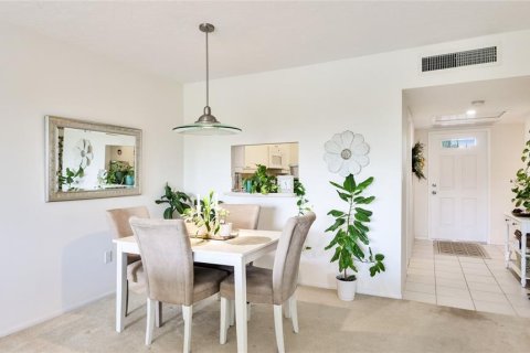 Condo in Sarasota, Florida, 1 bedroom  № 1794953 - photo 8