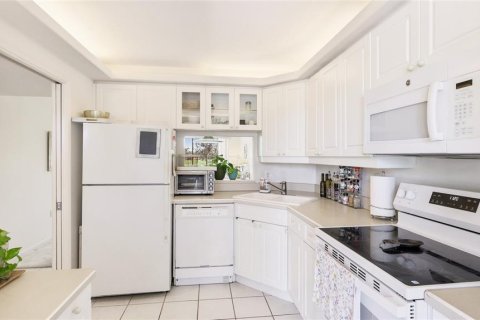 Condo in Sarasota, Florida, 1 bedroom  № 1794953 - photo 7