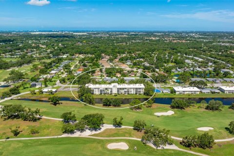 Condo in Sarasota, Florida, 1 bedroom  № 1794953 - photo 3