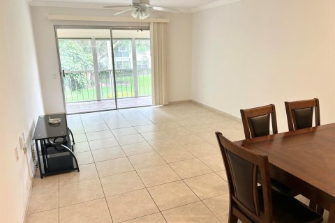 Condominio en venta en Coconut Creek, Florida, 1 dormitorio, 61.5 m2 № 2084981 - foto 3