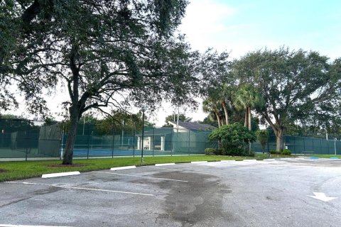 Condominio en venta en Coconut Creek, Florida, 1 dormitorio, 61.5 m2 № 2084981 - foto 27