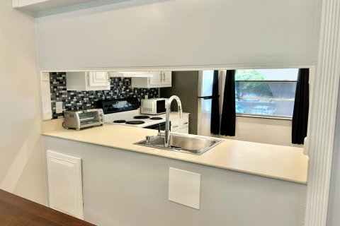 Condominio en venta en Coconut Creek, Florida, 1 dormitorio, 61.5 m2 № 2084981 - foto 4
