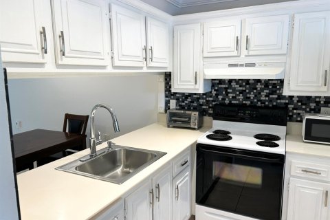 Condominio en venta en Coconut Creek, Florida, 1 dormitorio, 61.5 m2 № 2084981 - foto 5