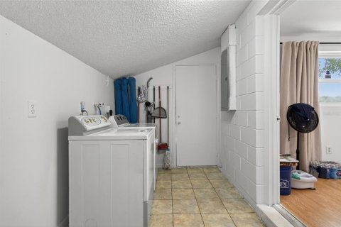 Villa ou maison à vendre à Tampa, Floride: 3 chambres, 111.48 m2 № 2108121 - photo 17