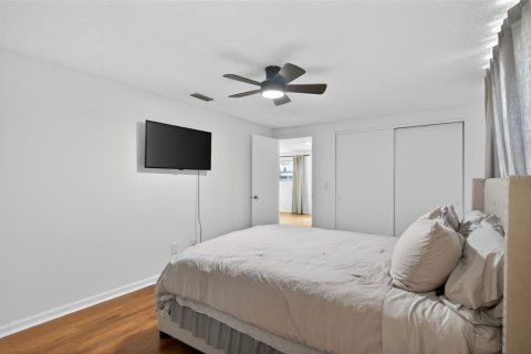 Villa ou maison à vendre à Tampa, Floride: 3 chambres, 111.48 m2 № 2108121 - photo 11