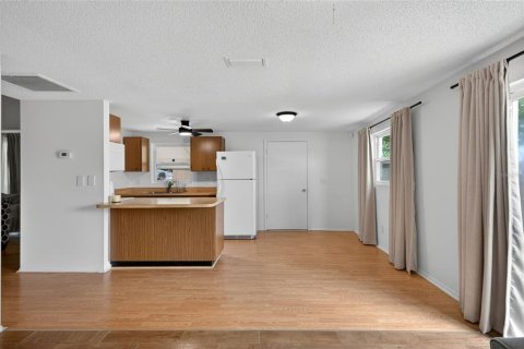 Villa ou maison à vendre à Tampa, Floride: 3 chambres, 111.48 m2 № 2108121 - photo 5