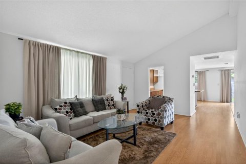 Villa ou maison à vendre à Tampa, Floride: 3 chambres, 111.48 m2 № 2108121 - photo 9