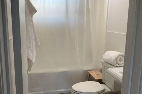 Снять в аренду кондоминиум в Майами, Флорида 3 комнаты, 49.24м2, № 2242184 - фото 8