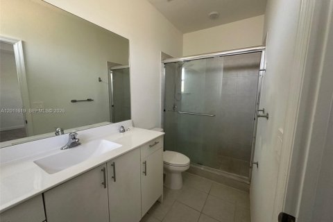 Adosado en alquiler en Homestead, Florida, 3 dormitorios, 149.76 m2 № 2074930 - foto 10
