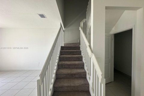 Adosado en alquiler en Homestead, Florida, 3 dormitorios, 149.76 m2 № 2074930 - foto 8