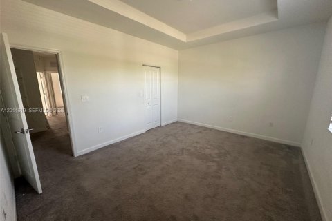 Adosado en alquiler en Homestead, Florida, 3 dormitorios, 149.76 m2 № 2074930 - foto 9