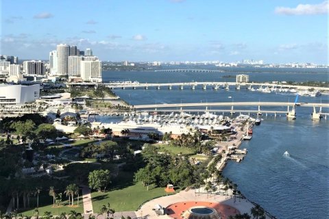 Купить кондоминиум в Майами, Флорида 1 спальня, 78.6м2, № 2048590 - фото 12