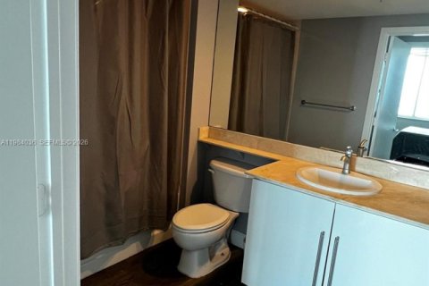 Купить кондоминиум в Майами, Флорида 1 спальня, 78.6м2, № 2048590 - фото 13