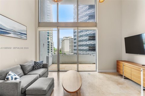 Condo in Miami, Florida, 1 bedroom  № 2020641 - photo 11