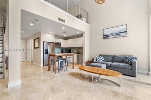Condo in Miami, Florida, 1 bedroom  № 2020641 - photo 14