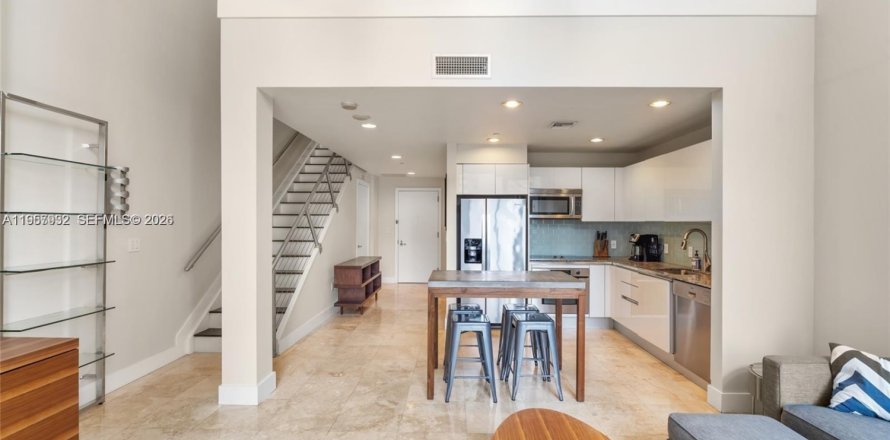 Condo in Miami, Florida, 1 bedroom  № 2020641