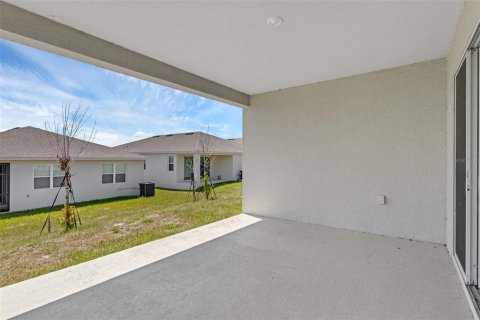 House in Lake Wales, Florida 4 bedrooms, 179.12 sq.m. № 2237150 - photo 13