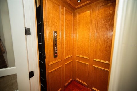 Снять в аренду виллу или дом в Киссимми, Флорида 5 комнат, 500.93м2, № 2208537 - фото 19